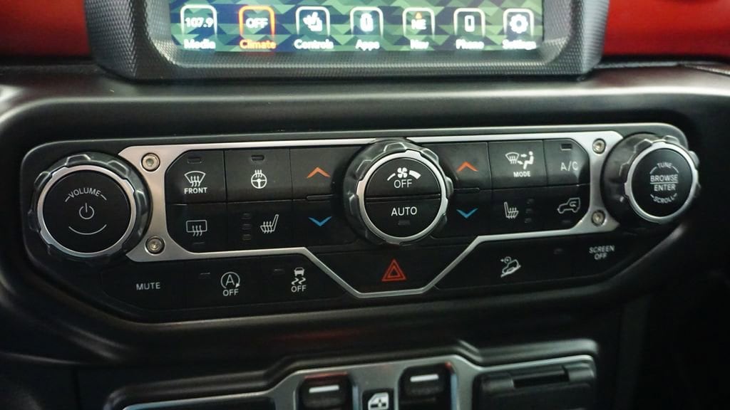Thumbnail: 2021 Jeep Wrangler - 31