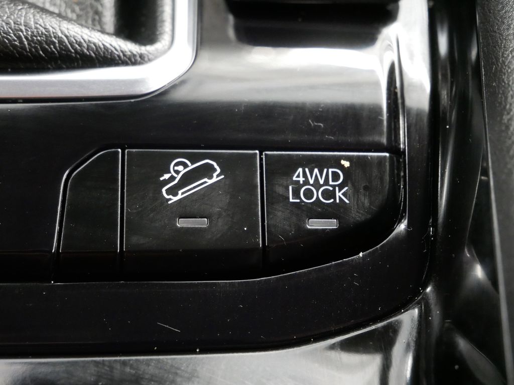 Thumbnail: 2022 Jeep Compass - 38