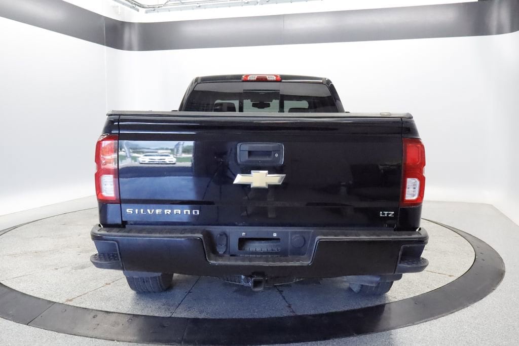 Thumbnail: 2017 Chevrolet Silverado 1500 - 4