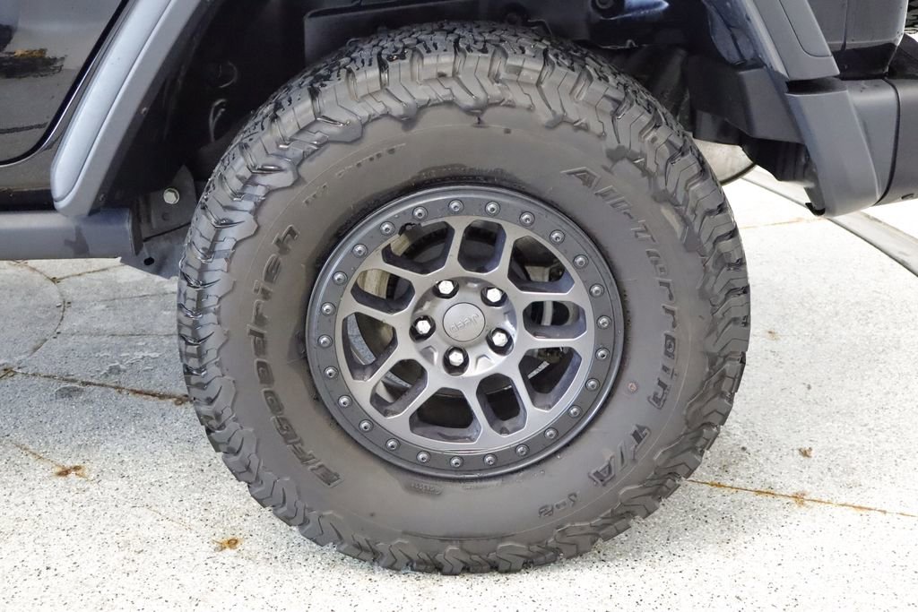 Thumbnail: 2021 Jeep Wrangler - 17