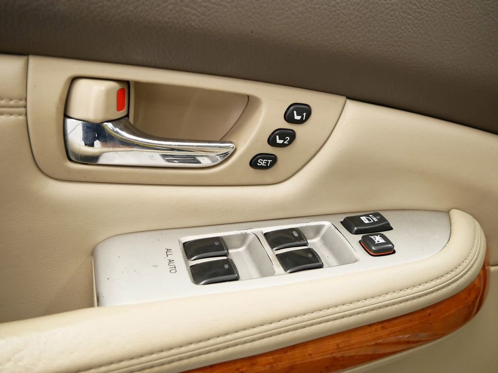 Thumbnail: 2005 Lexus RX - 25