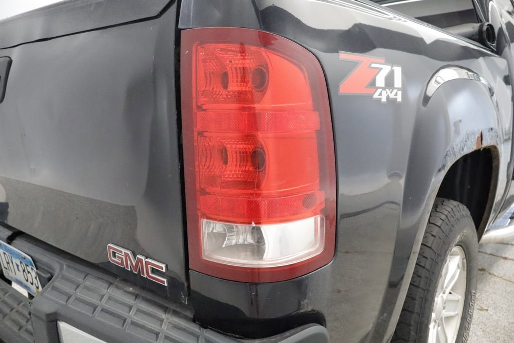 Thumbnail: 2011 GMC Sierra 1500 - 18