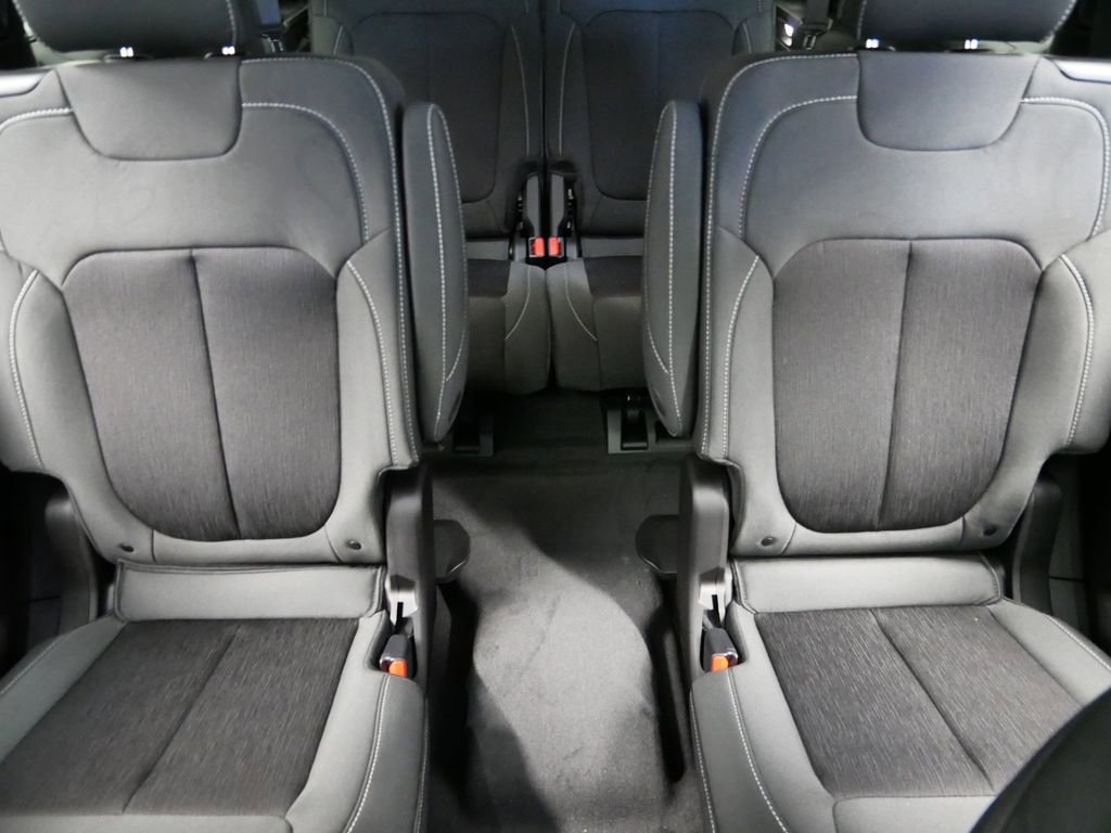 Thumbnail: 2025 Jeep Grand Cherokee L - 21