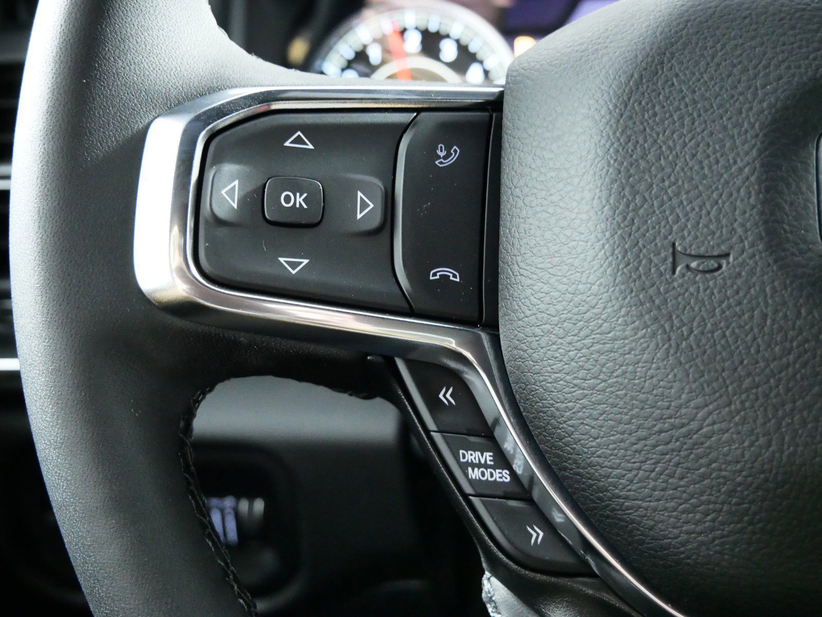 Thumbnail: 2025 RAM 1500 - 36