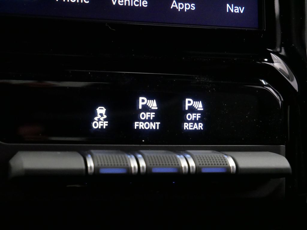 Thumbnail: 2026 RAM 1500 - 35