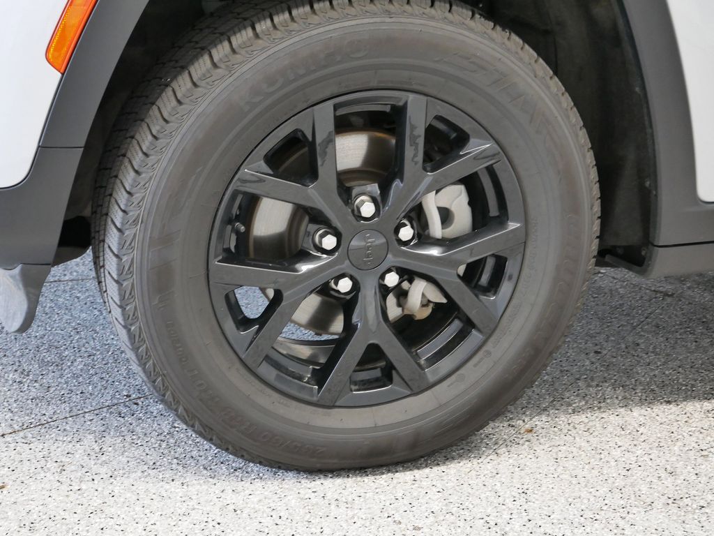 Thumbnail: 2024 Jeep Grand Cherokee - 51