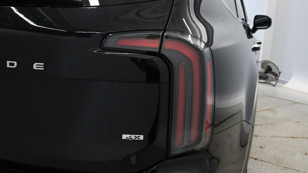 Thumbnail: 2023 Kia Telluride - 12
