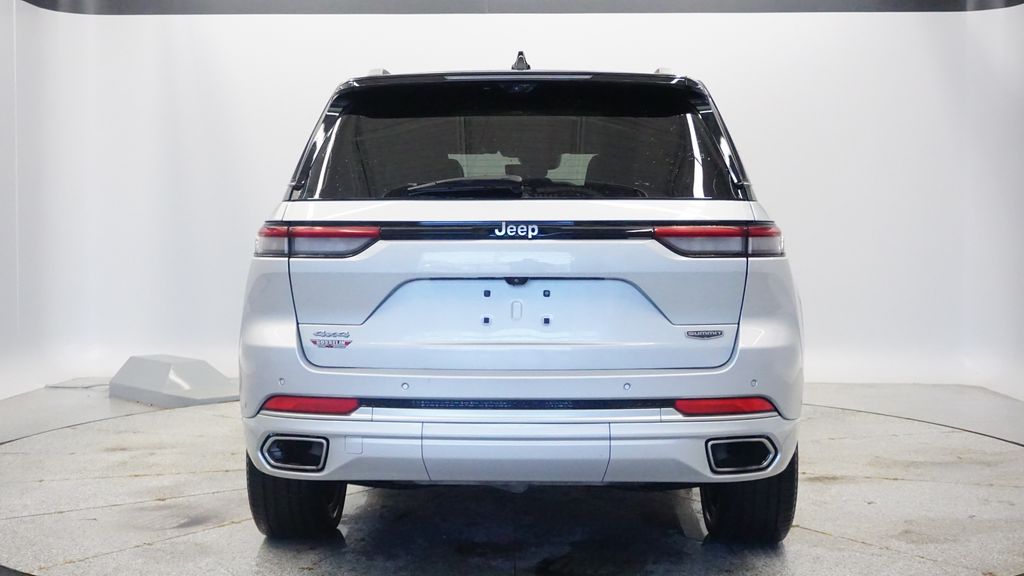 Thumbnail: 2022 Jeep Grand Cherokee - 4