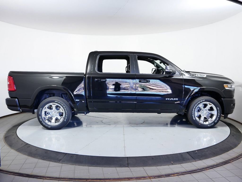 Thumbnail: 2025 RAM 1500 - 9