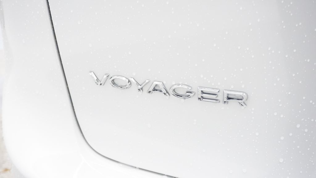 Thumbnail: 2026 Chrysler Voyager - 20