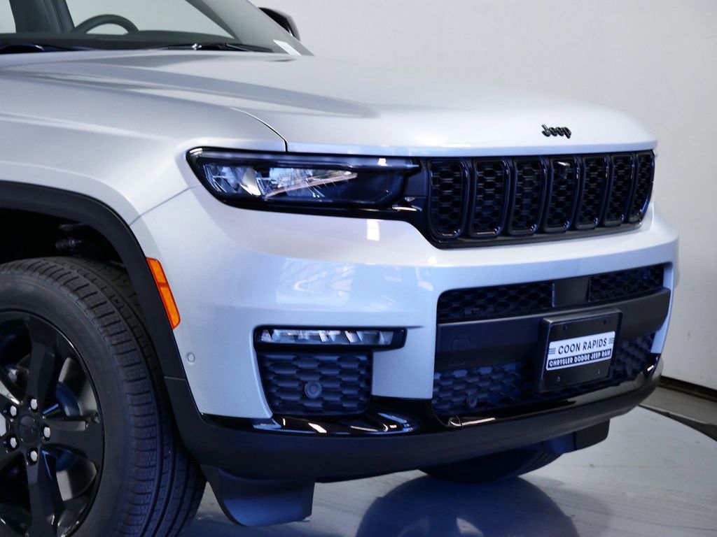 Thumbnail: 2025 Jeep Grand Cherokee L - 3