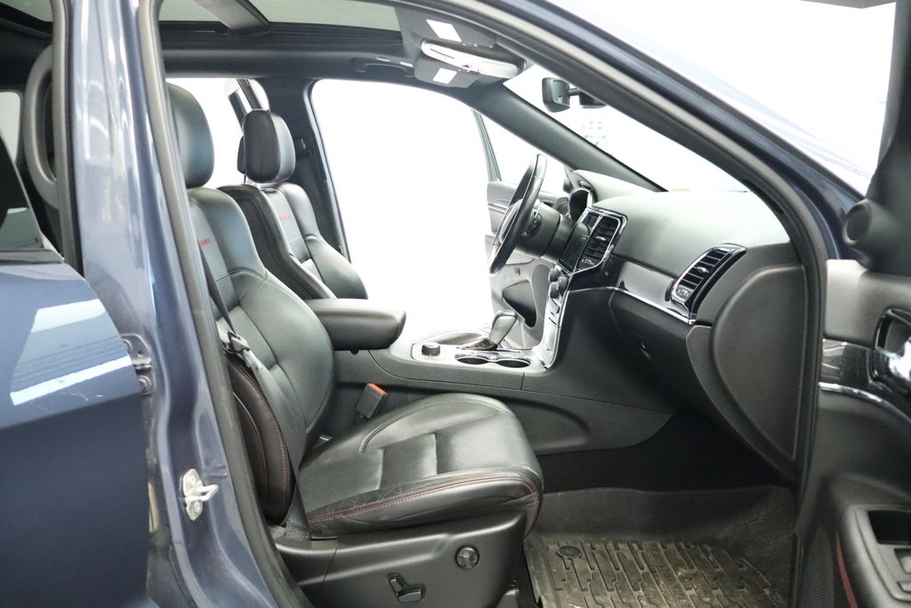 Thumbnail: 2021 Jeep Grand Cherokee - 34