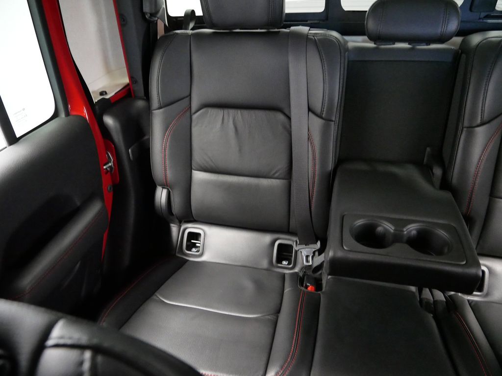 Thumbnail: 2020 Jeep Gladiator - 19