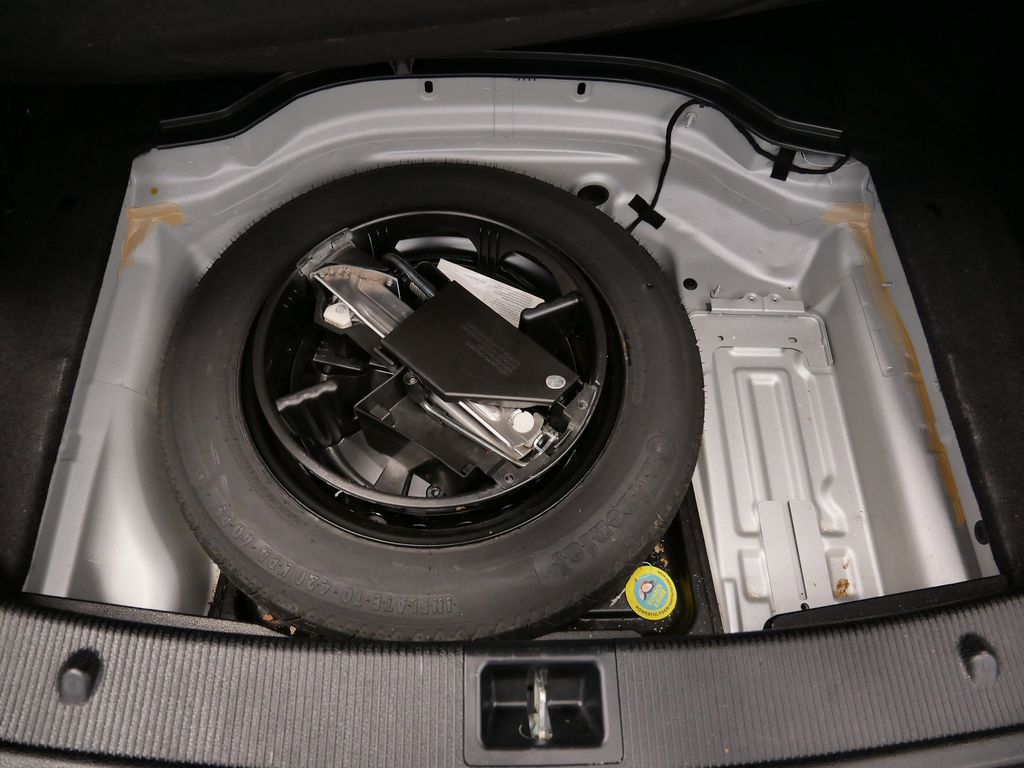 Thumbnail: 2011 Mercedes-Benz C-Class - 19