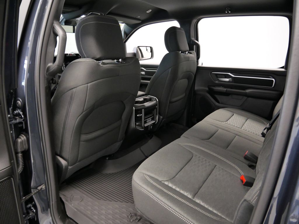 Thumbnail: 2026 RAM 1500 - 7