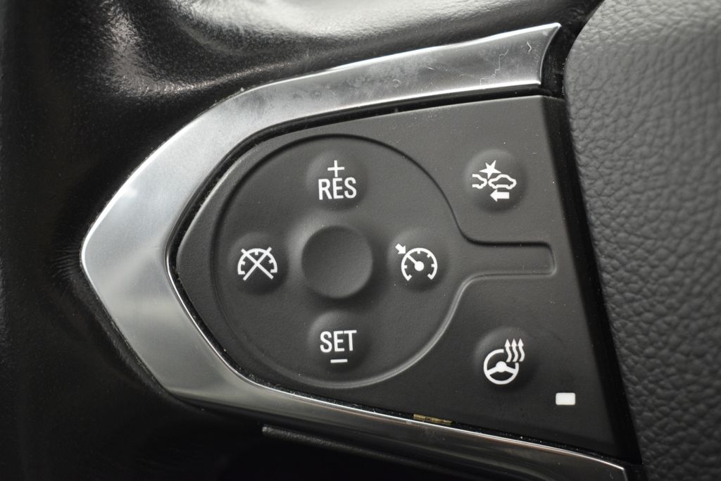 Thumbnail: 2018 Chevrolet Traverse - 47