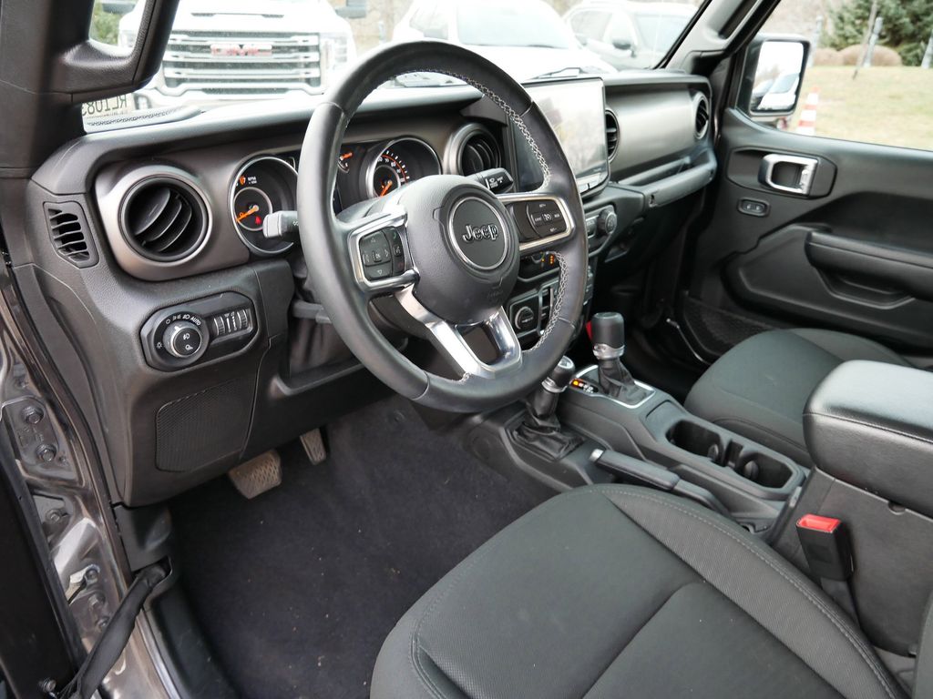 Thumbnail: 2020 Jeep Gladiator - 2