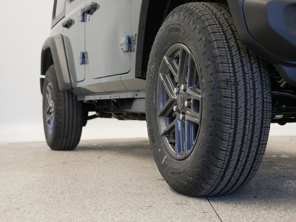 Thumbnail: 2025 Jeep Wrangler - 6