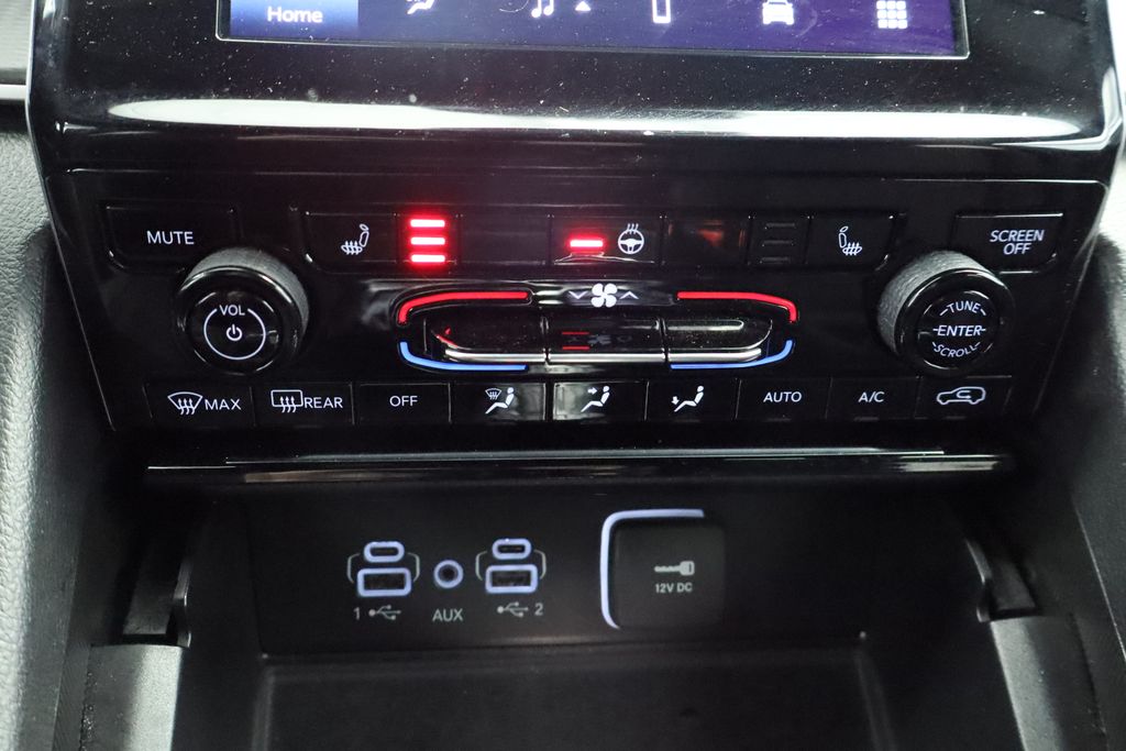 Thumbnail: 2024 Jeep Grand Cherokee - 39