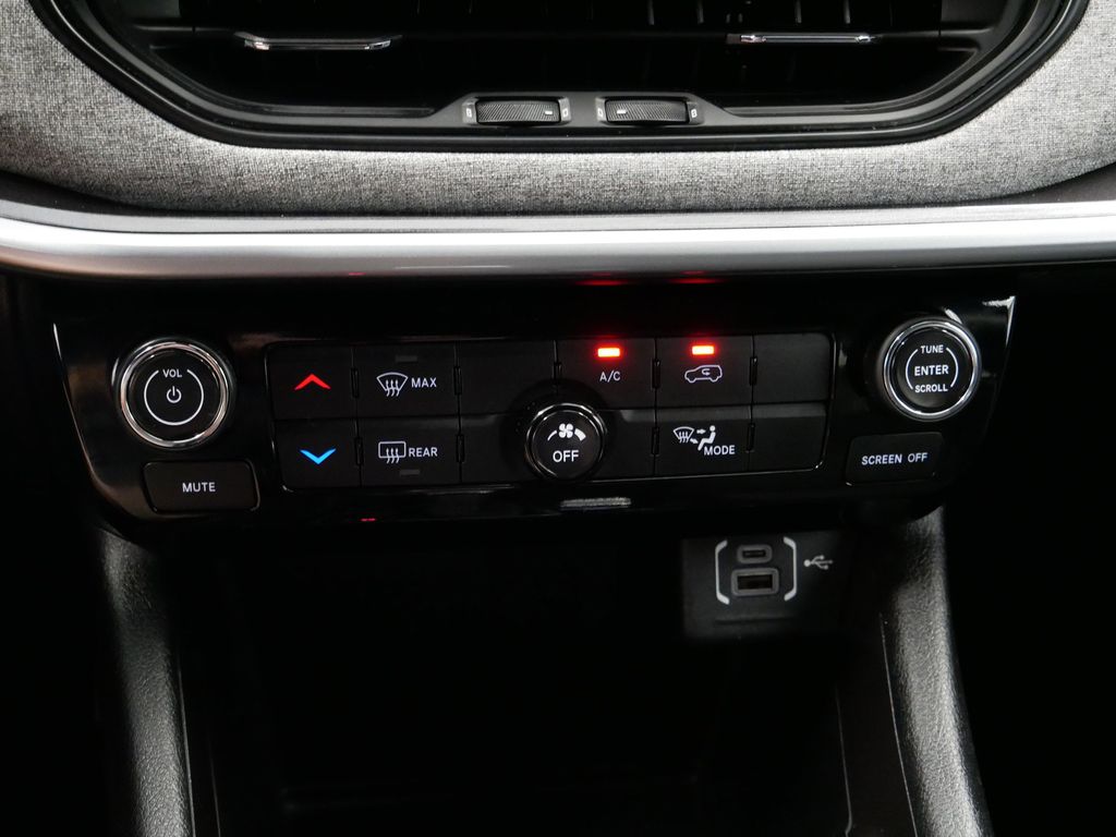 Thumbnail: 2025 Jeep Compass - 36