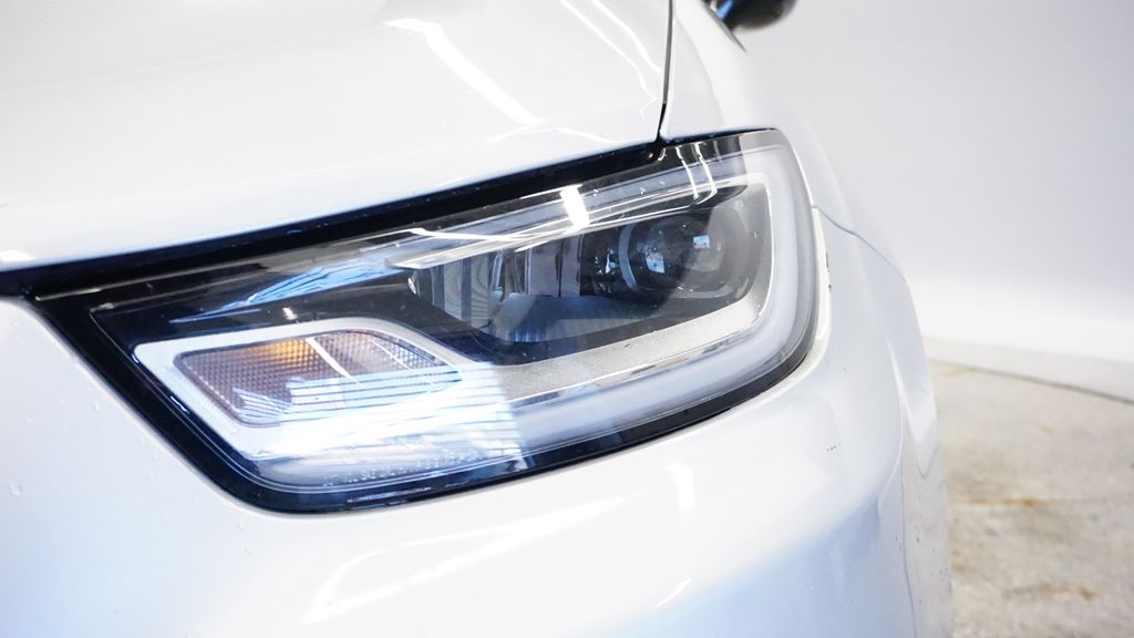 Thumbnail: 2024 Chrysler Pacifica - 9