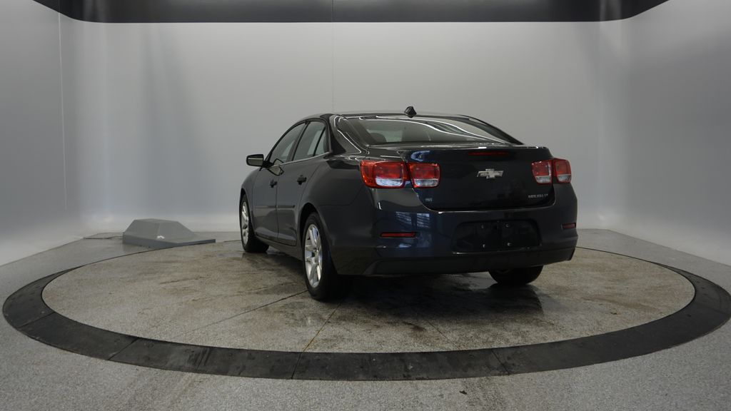 Thumbnail: 2014 Chevrolet Malibu - 6