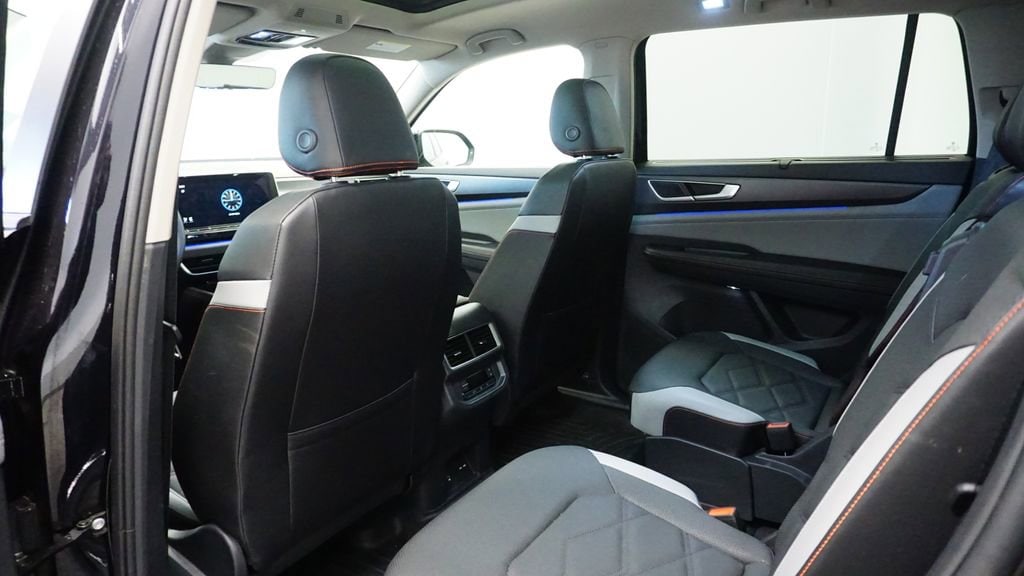 Thumbnail: 2024 Volkswagen Atlas - 21