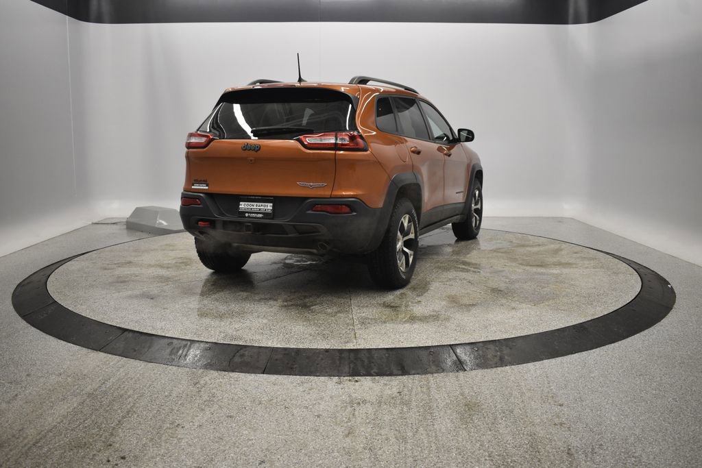 Thumbnail: 2016 Jeep Cherokee - 10