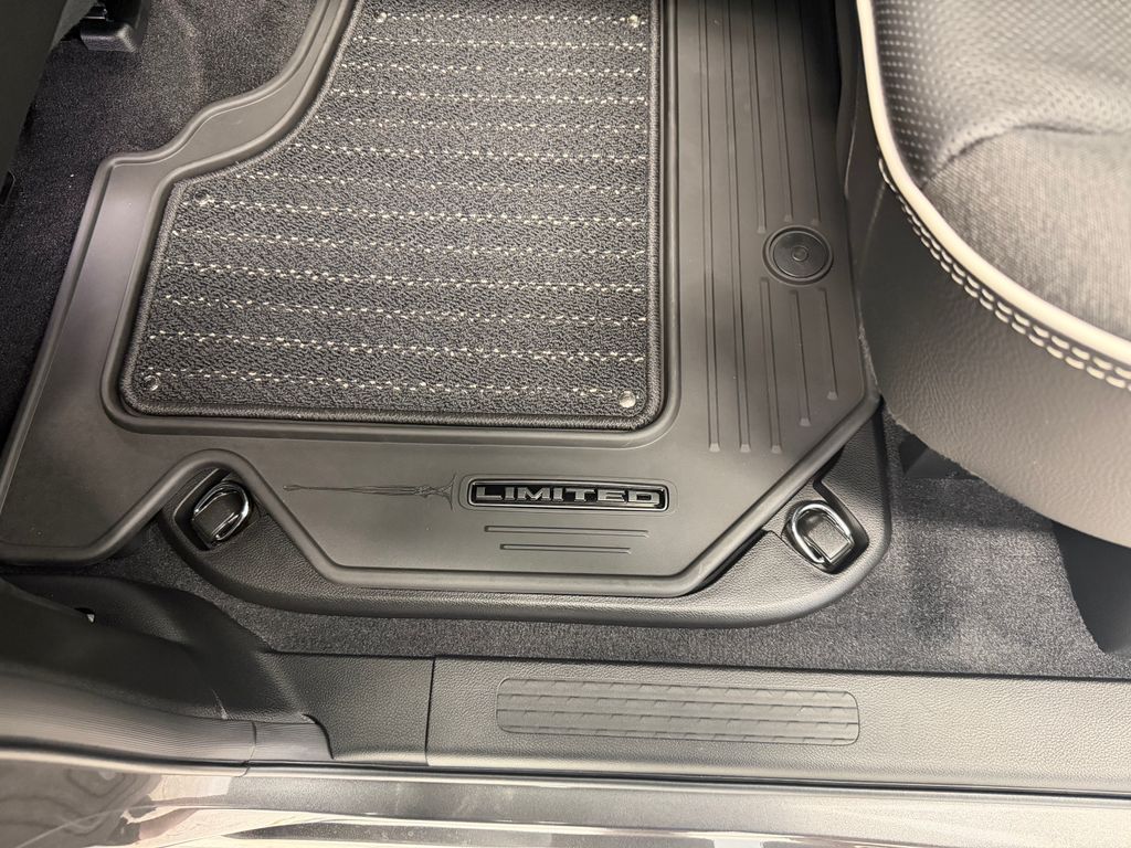 Thumbnail: 2026 RAM 1500 - 19