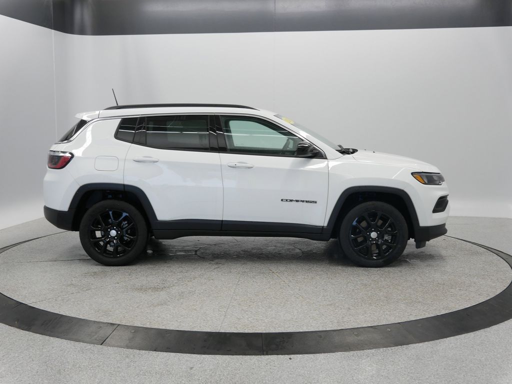 Thumbnail: 2024 Jeep Compass - 41