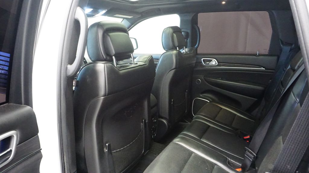 Thumbnail: 2016 Jeep Grand Cherokee - 22