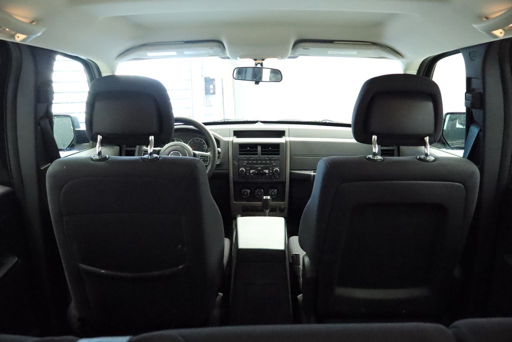 Thumbnail: 2012 Jeep Liberty - 15