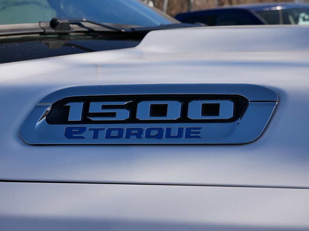 Thumbnail: 2025 RAM 1500 - 15