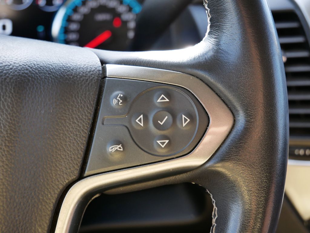 Thumbnail: 2020 Chevrolet Tahoe - 31