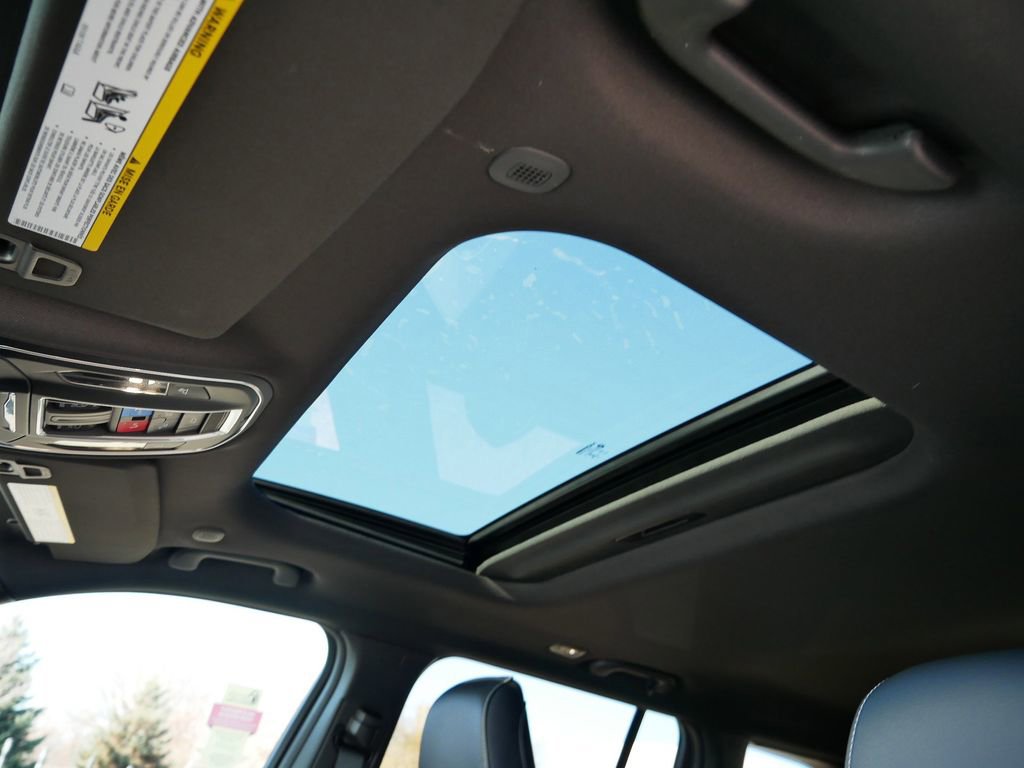 Thumbnail: 2025 Jeep Grand Cherokee - 4