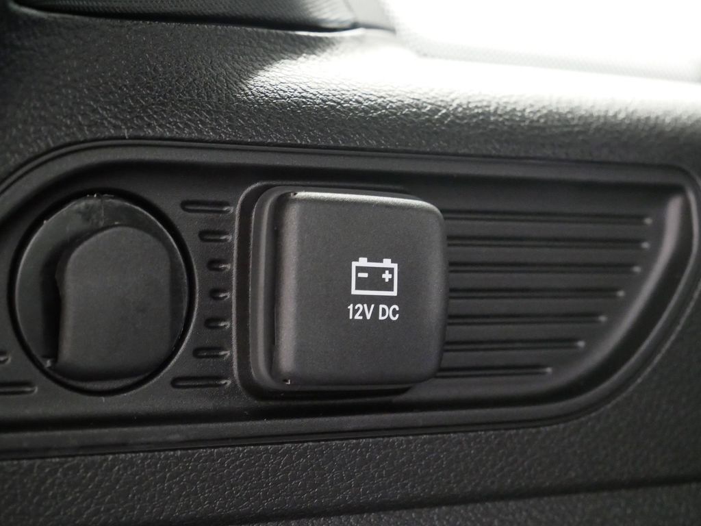 Thumbnail: 2025 Jeep Grand Cherokee - 16