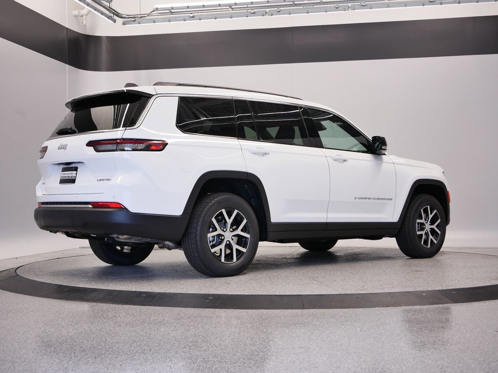 Thumbnail: 2025 Jeep Grand Cherokee L - 9