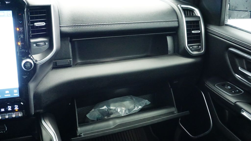 Thumbnail: 2023 RAM 1500 - 27