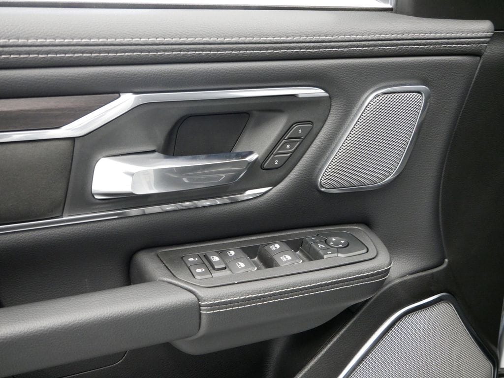 Thumbnail: 2026 RAM 1500 - 8