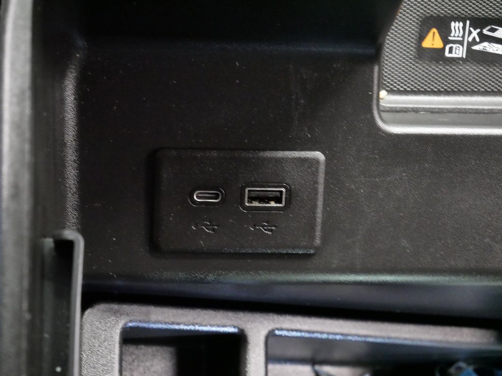 Thumbnail: 2022 Chevrolet Silverado 1500 - 36