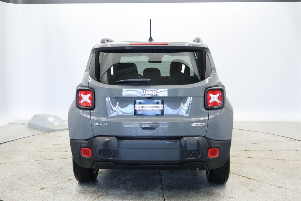Thumbnail: 2022 Jeep Renegade - 4