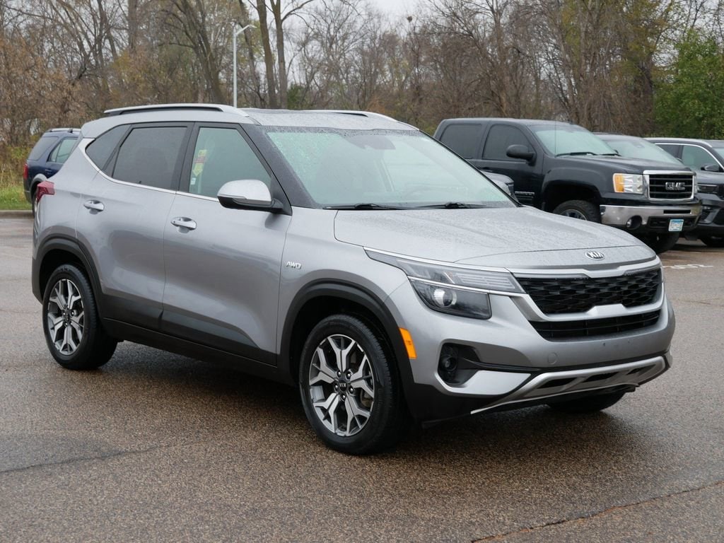 Thumbnail: 2021 Kia Seltos - 2