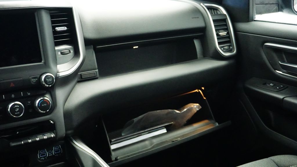 Thumbnail: 2022 RAM 1500 - 25