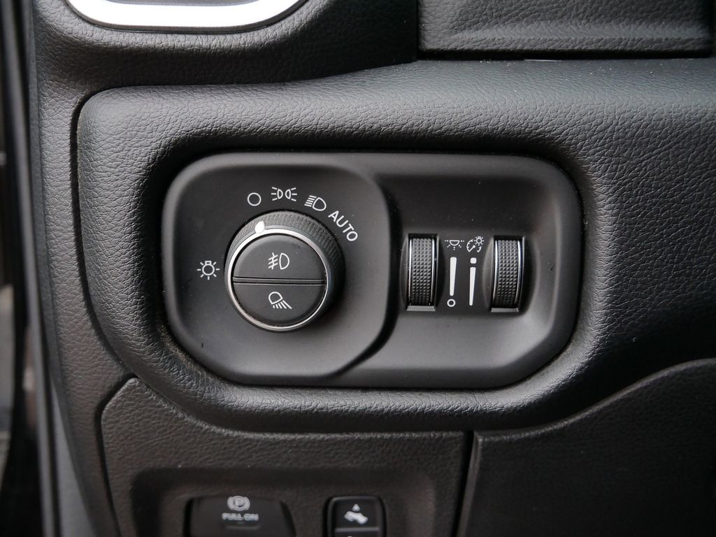 Thumbnail: 2019 RAM 1500 - 22