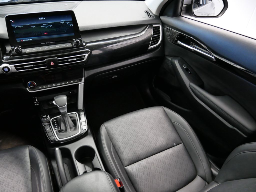 Thumbnail: 2022 Kia Seltos - 19