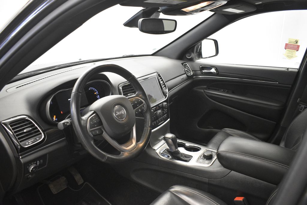 Thumbnail: 2021 Jeep Grand Cherokee - 31