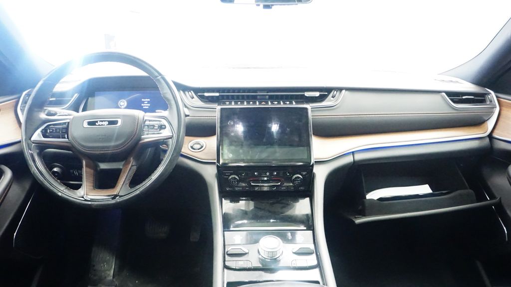 Thumbnail: 2022 Jeep Grand Cherokee - 19