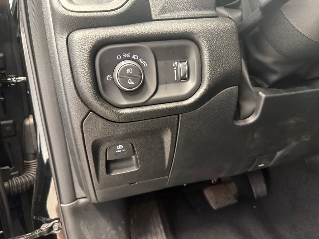 Thumbnail: 2026 RAM 1500 - 22