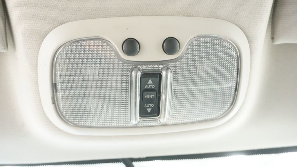 Thumbnail: 2014 Jeep Compass - 36