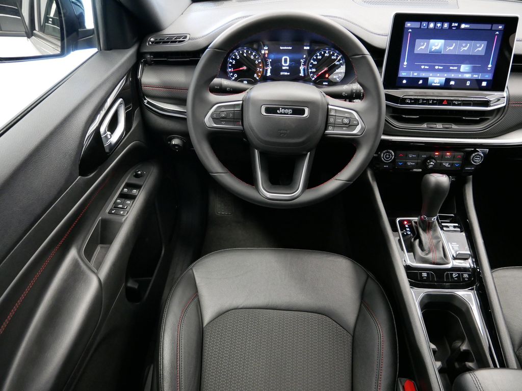 Thumbnail: 2024 Jeep Compass - 11